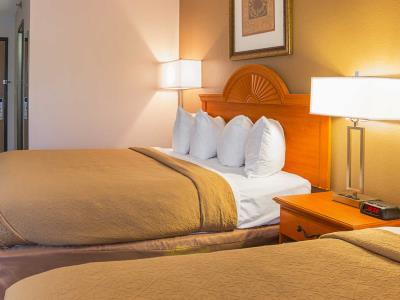 Hotel Quality & Detroit Metro Airport