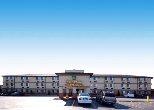 Hotel Quality & Detroit Metro Airport 3*