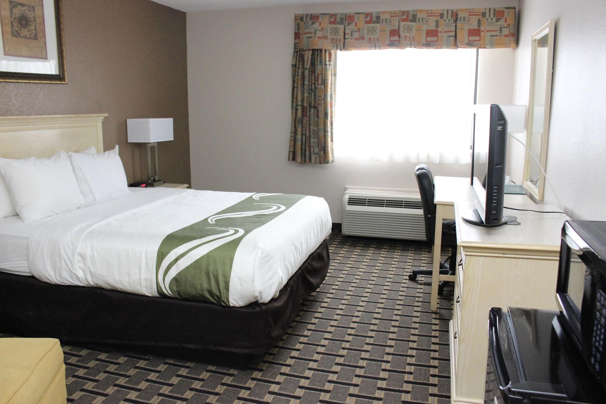Hotel Quality & Detroit Metro Airport