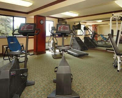 Hotel Quality & Detroit Metro Airport Romulus